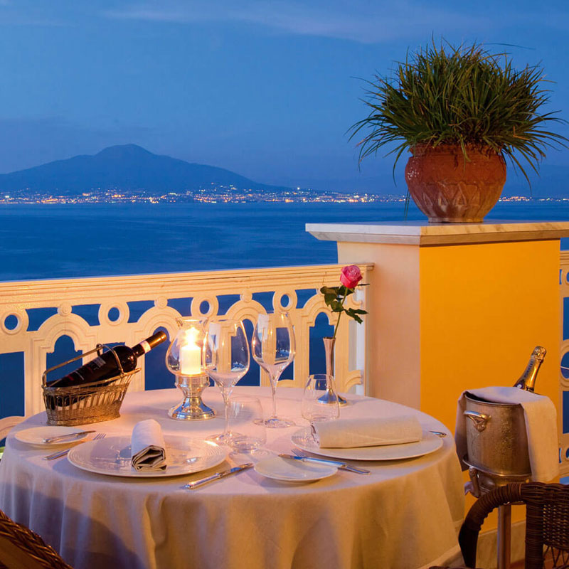 Outdoor terrace dining in Sorrento during spring at Excelsior Vittoria